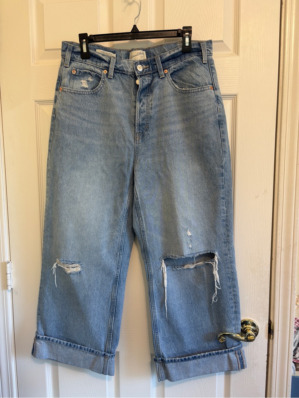 Universal Thread Light Blue Distressed Boyfriend Jeans with Cuffed Hem Like New